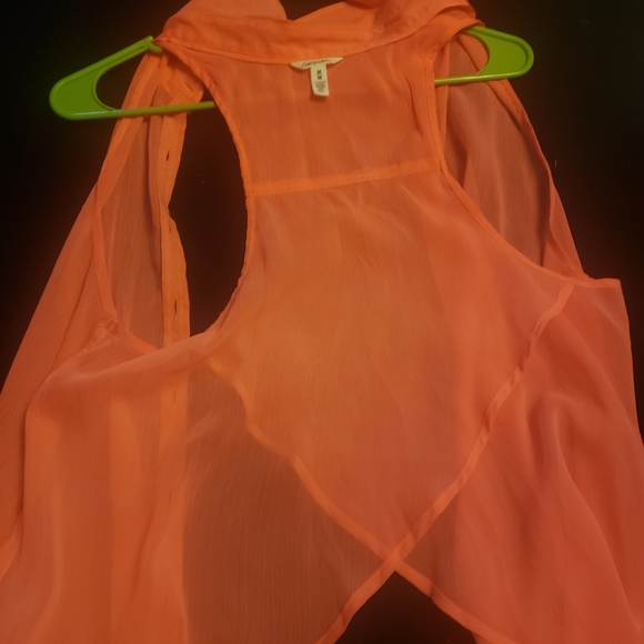 Top - Picture 2 of 3